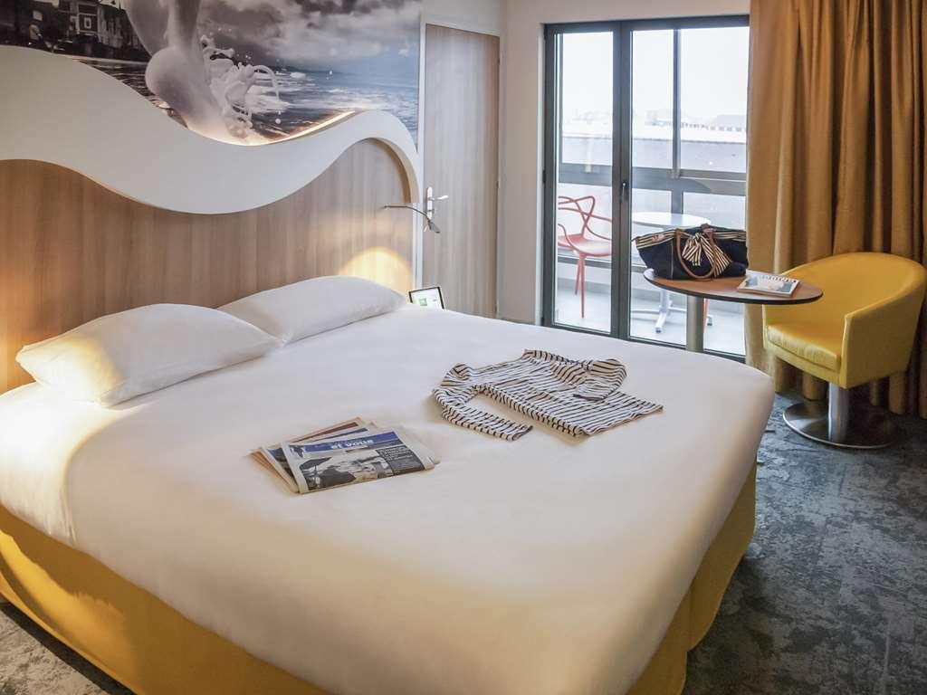 Hotel Ibis Styles Saint Malo Port Zimmer foto