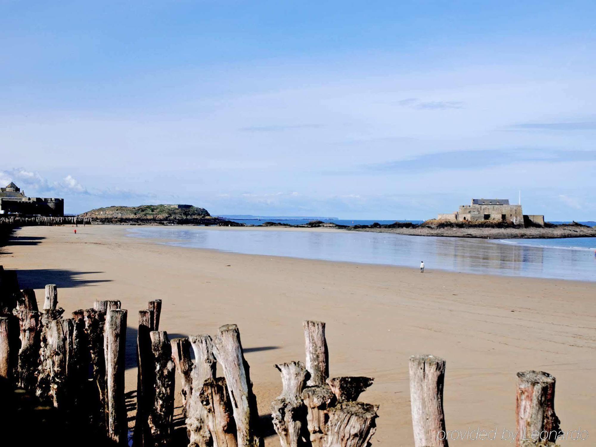 Hotel Ibis Styles Saint Malo Port Exterior foto